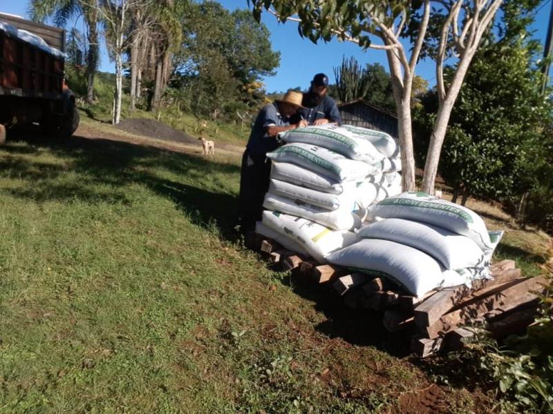  Secretaria de Agricultura de Nova Laranjeiras encerra entrega do Pacote Agrícola de inverno 2019